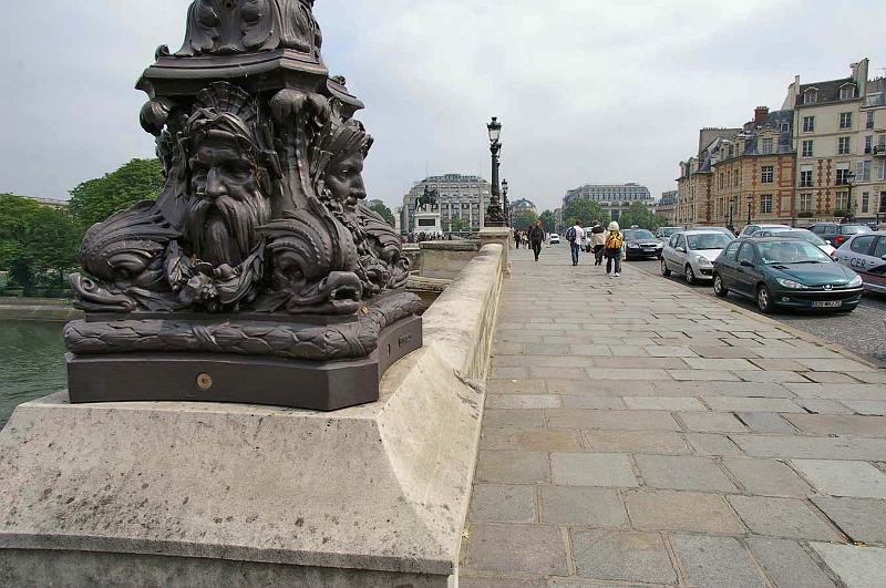 Paris_Banks of_Seine_9.JPG